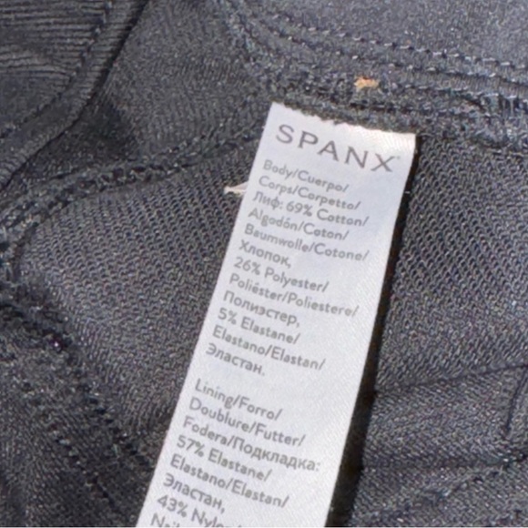 Spanx Black Jean-ish Leggings Sz Small Back Pockets Pull-On - Picture 11 of 12
